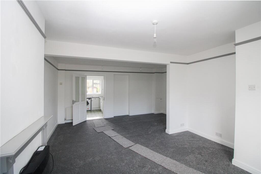 Seafield Close, Seaford photo 3