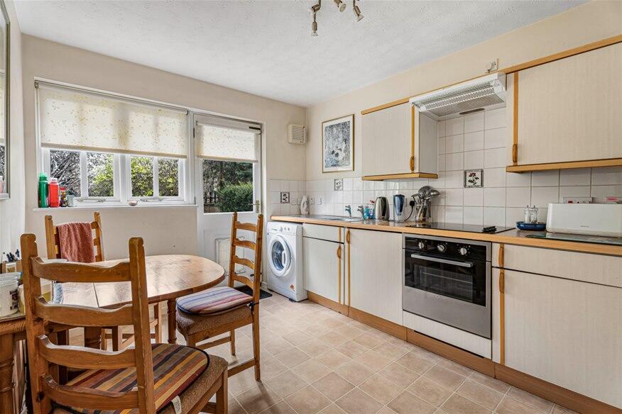 Additional image 3 of Walkers Road, Harpenden, AL5