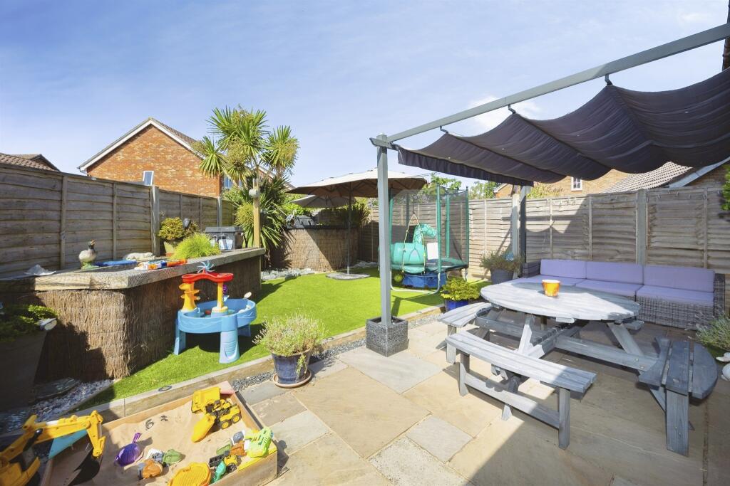 House in Ashford, Park Farm, Kingsnorth - View 5