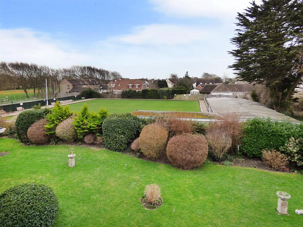 Fincham Close, East Preston photo 2