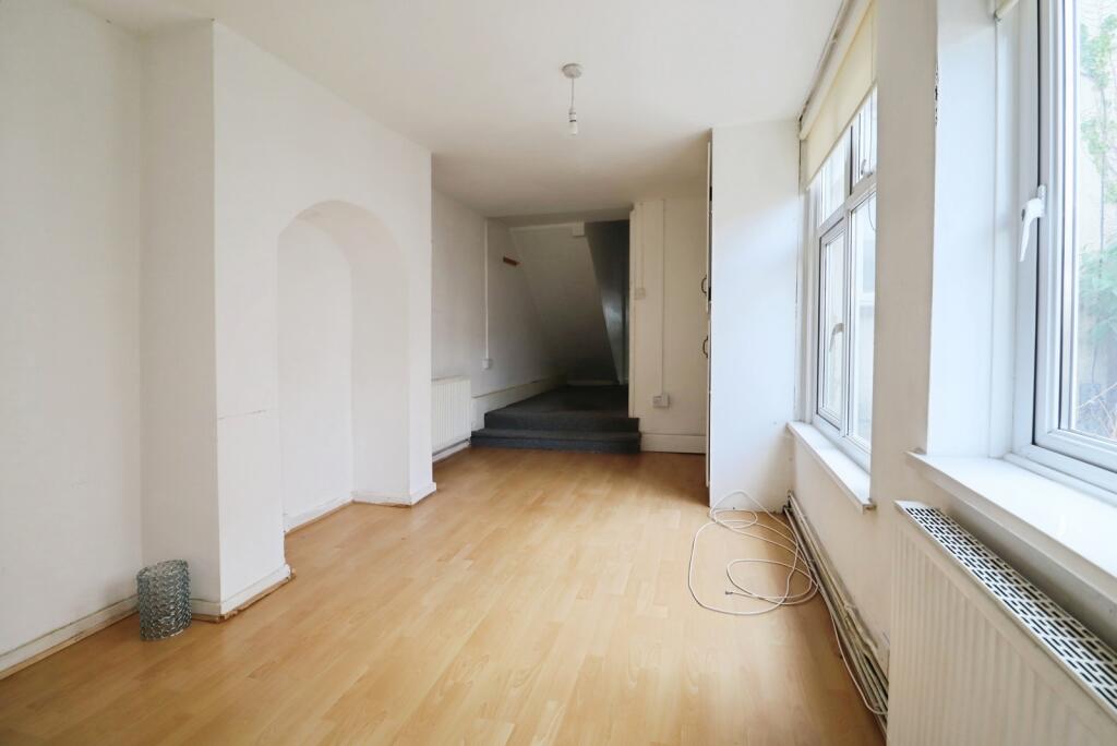 House in Cardiff - View 2