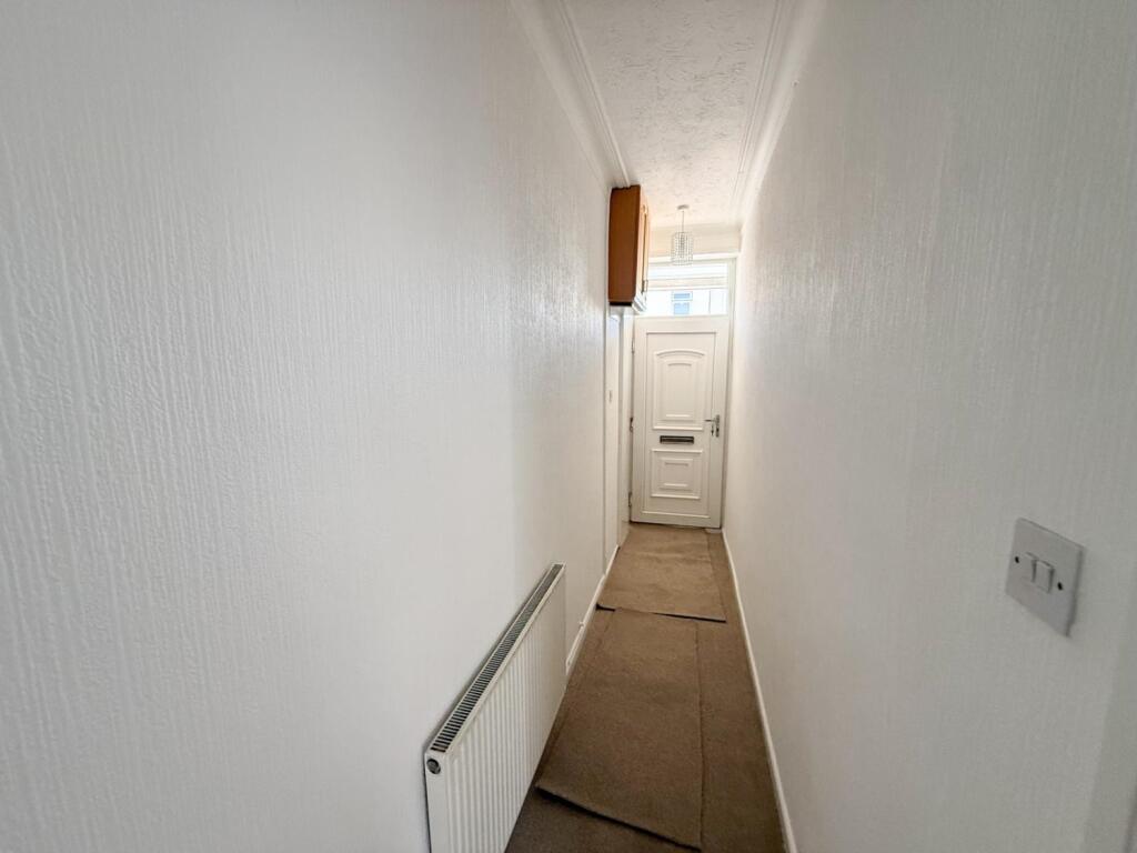 House in Newport - View 4