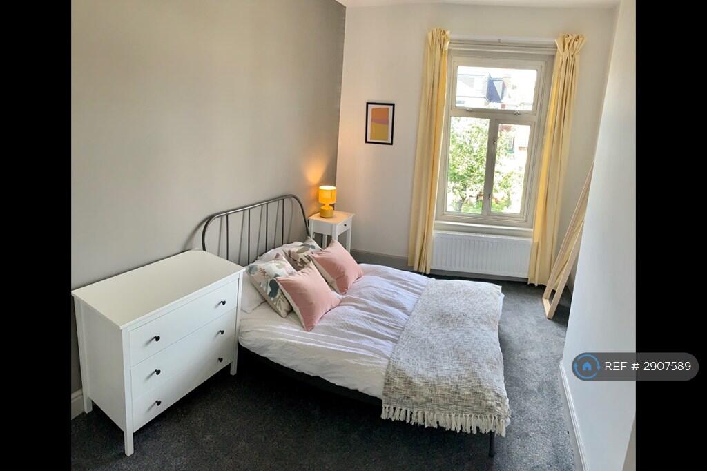 Main image of property: Wadham Road, Portsmouth, PO2