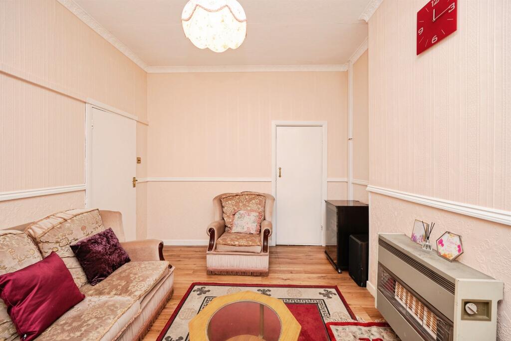 House in Sandwell, West Midlands - View 5