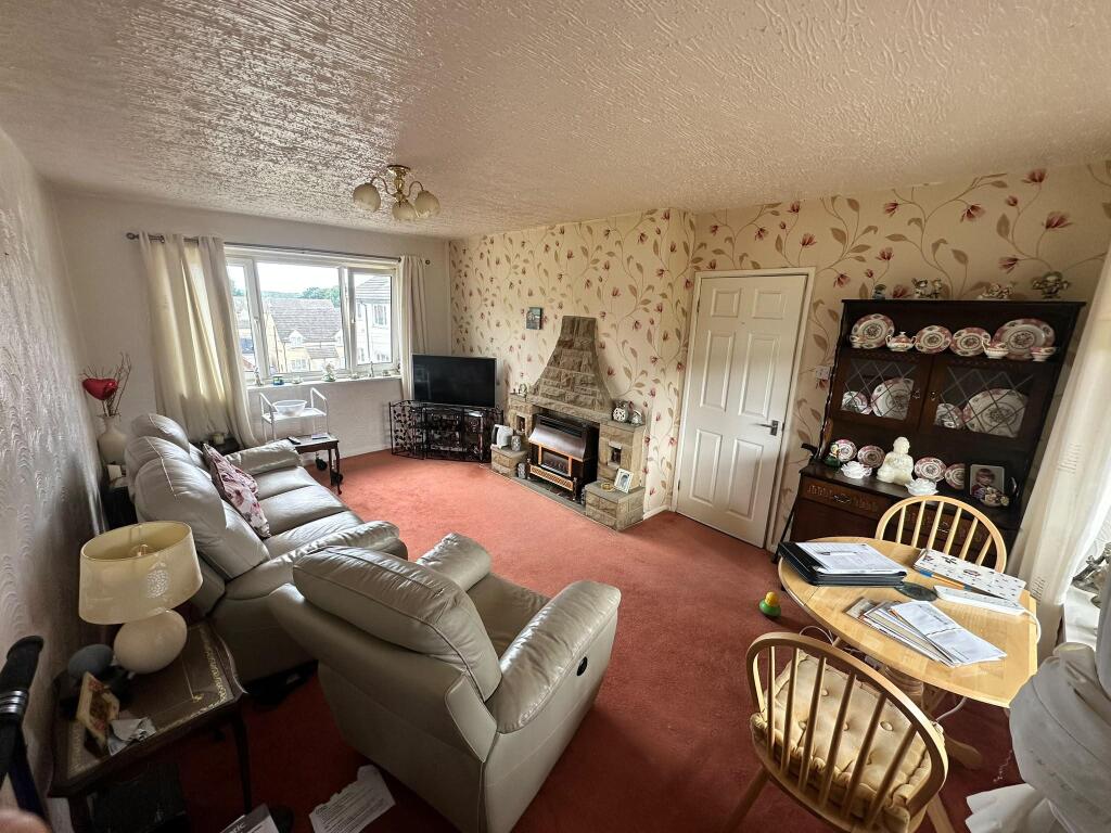 Apartment in Bradford, West Yorkshire - View 3