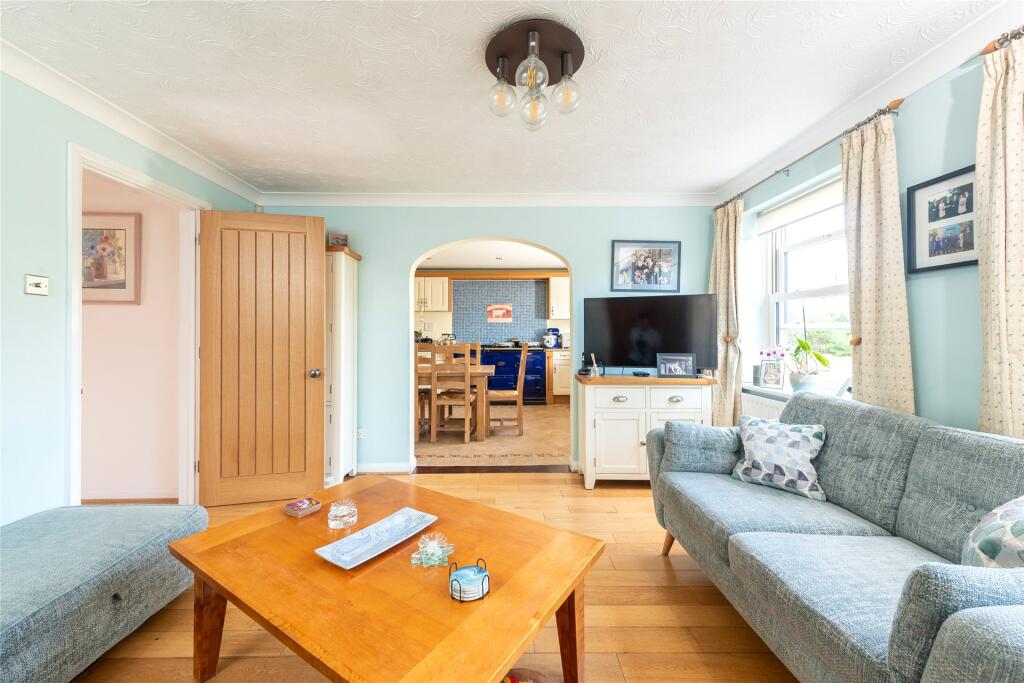 Carnoustie Drive, Great Denham, Bedfordshire, MK40 - View 4