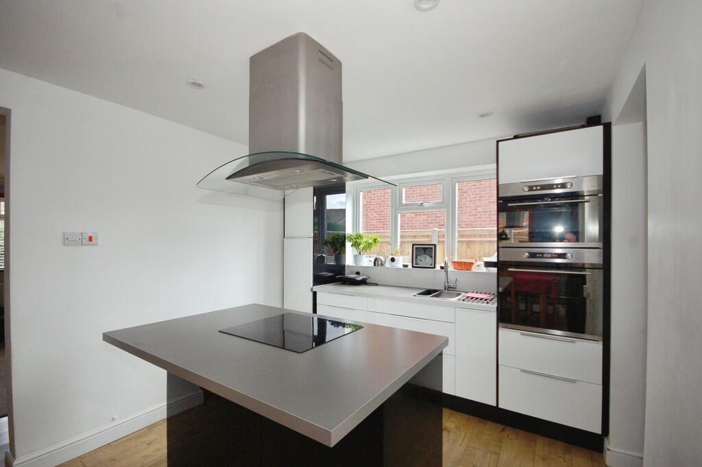 House in Tonbridge - View 4