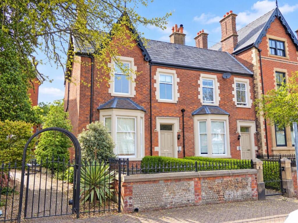 Main image of property: Flat C, 25 Hastings Place