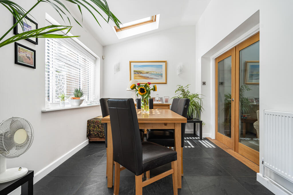 House in St Albans, Redbourn - View 4