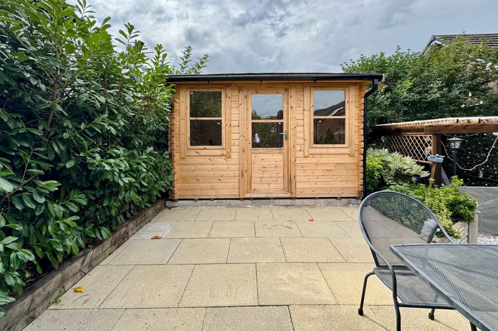 House in High Peak, Hadfield - View 3