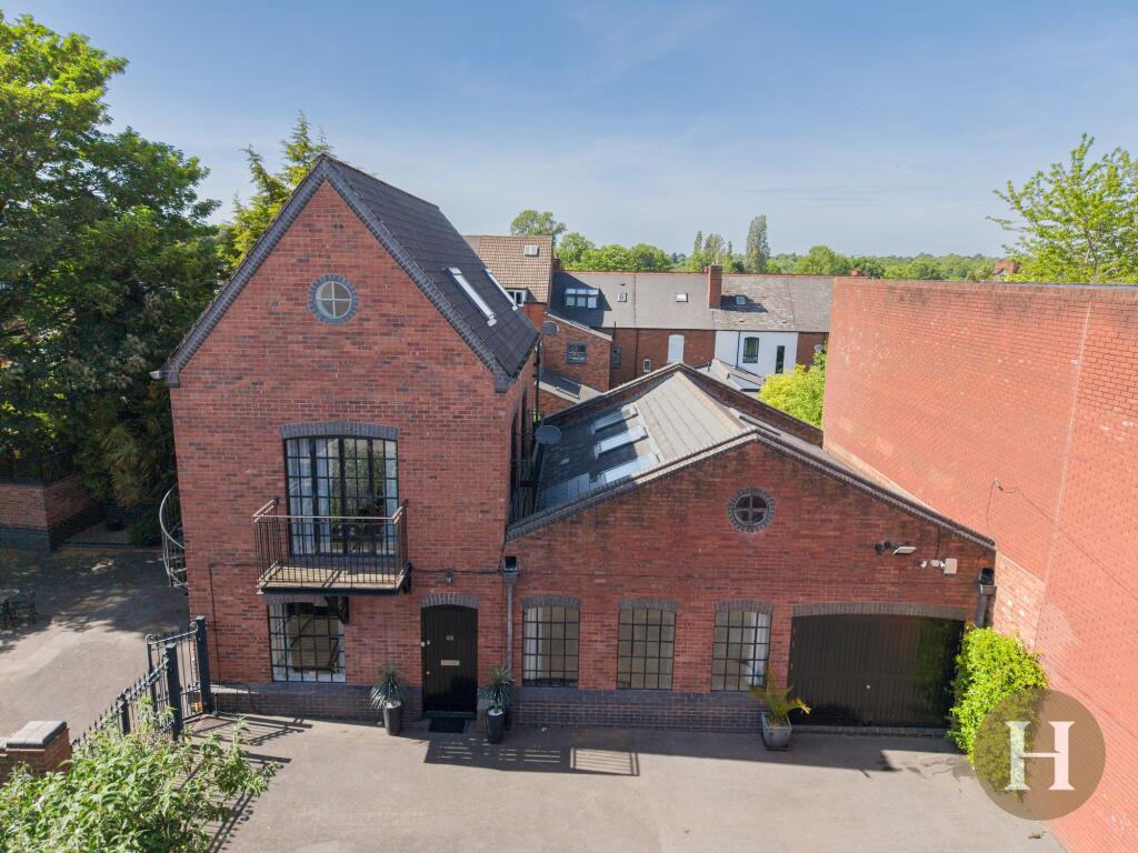 Main image of property: High Street, Harborne, B17