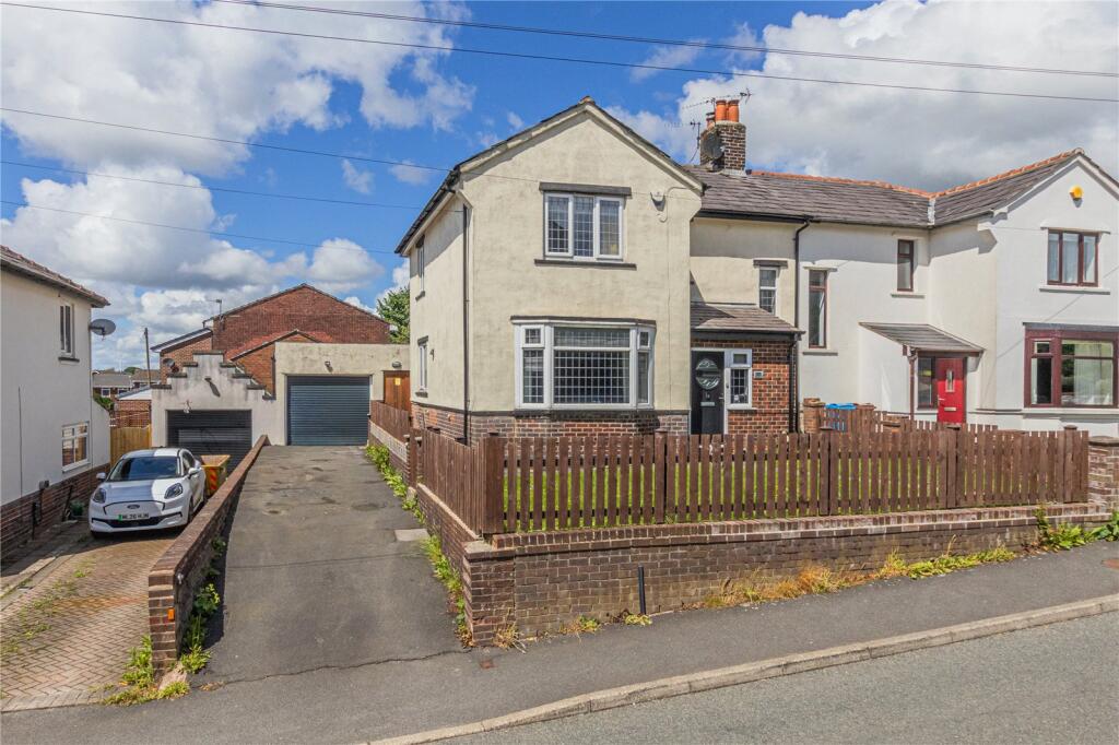 3-bed semi-detached on Turf Pit Lane, Oldham, Greater Manchester, OL4, £260,000