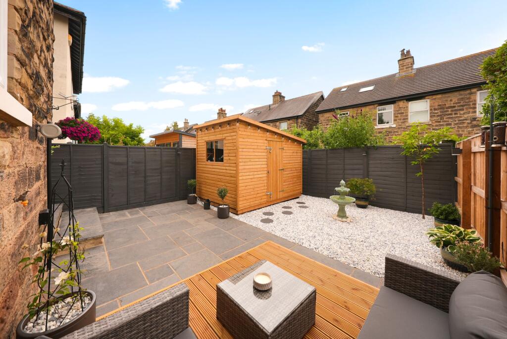 House in Harrogate, Starbeck - More
