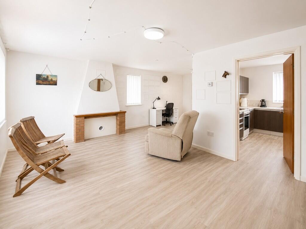 Manor Way, Chipping Sodbury, Bristol - View 3