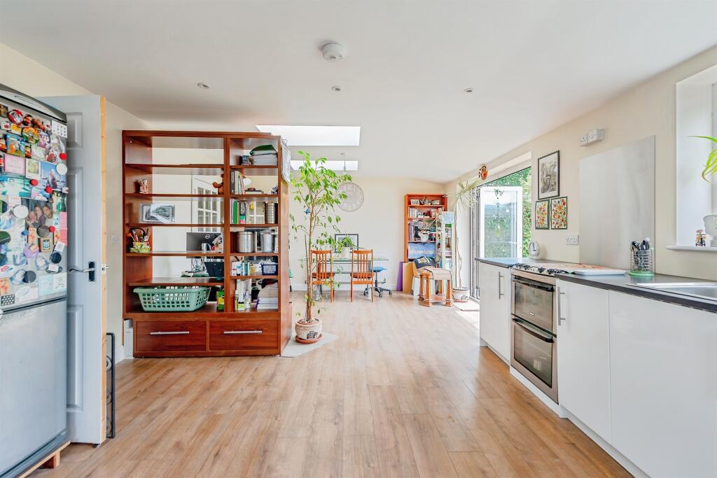 House in Crawley, Northgate - More