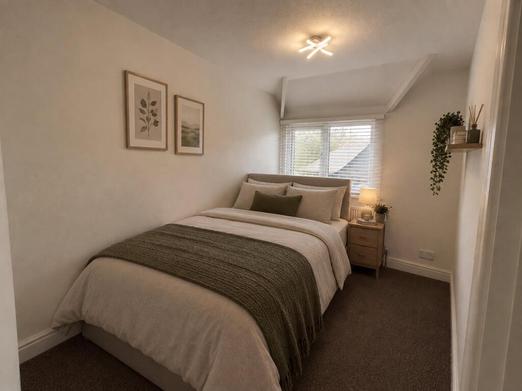 House in Sandwell, West Midlands - More