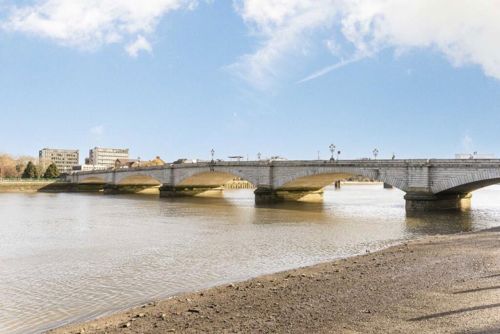 Main image of property: Lower Richmond Road, Putney