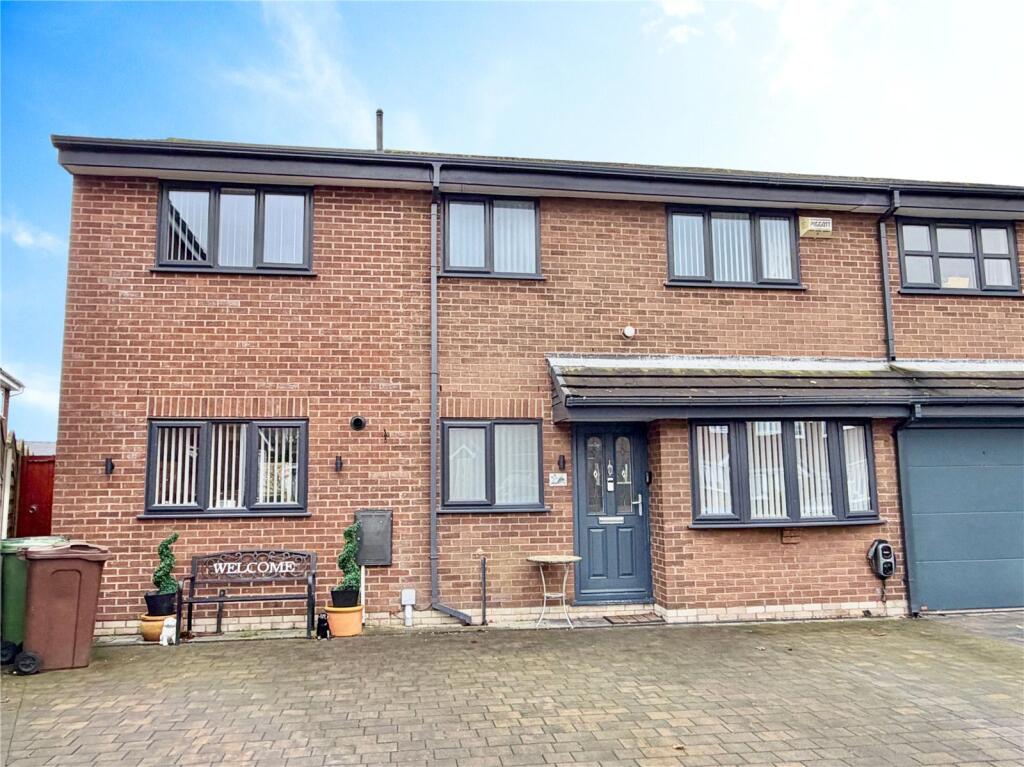 Main image of property: Aragon Close, Lydiate, L31