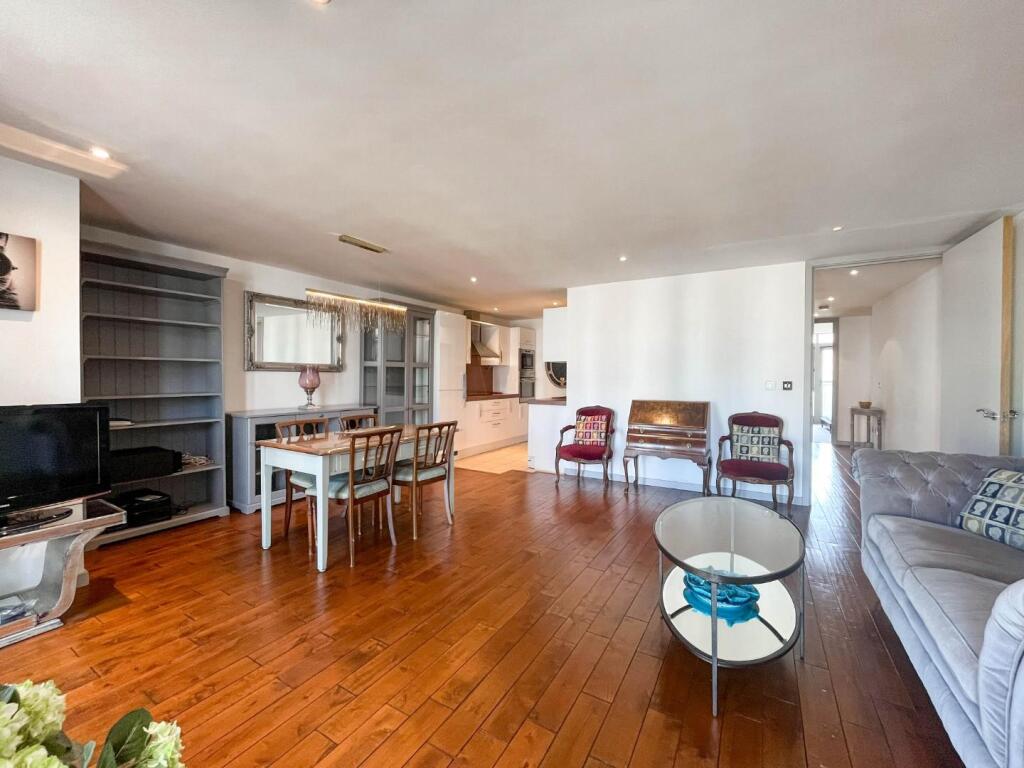 Apartment in Cambridge - View 5