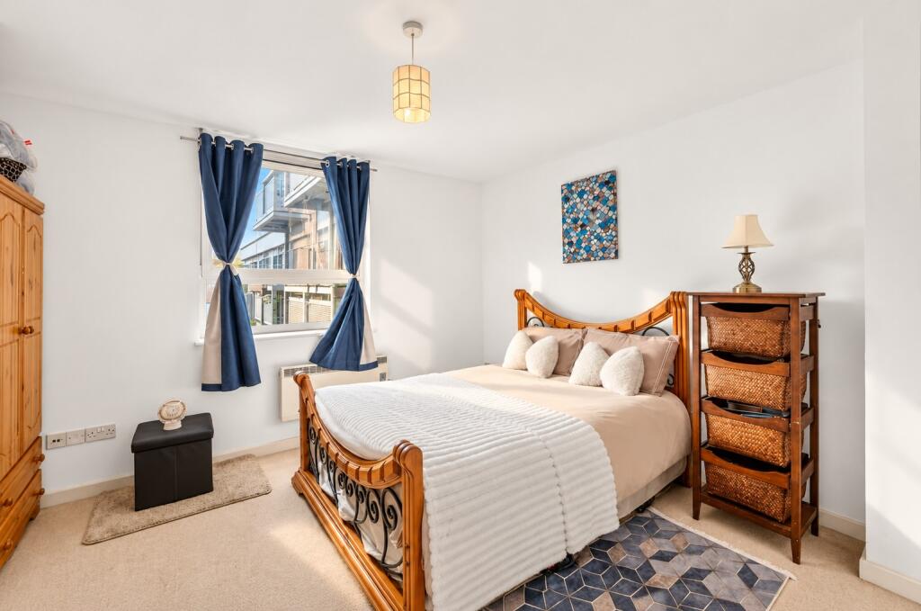 Apartment in London - More