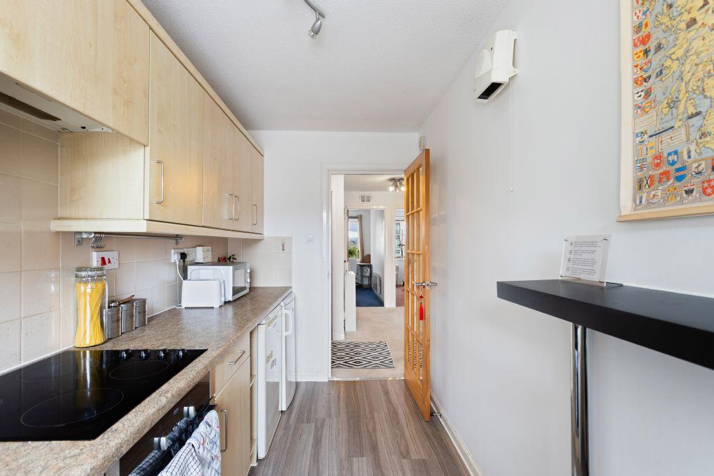 Apartment in Edinburgh - More