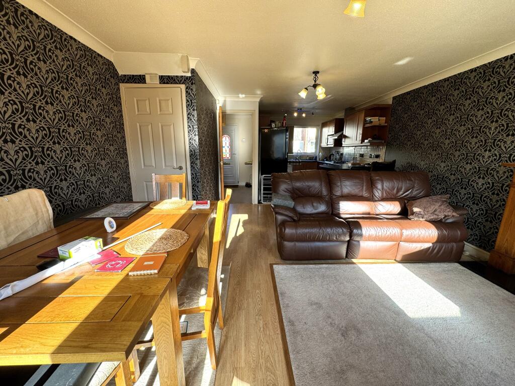 Seaford Close, Bursledon Green, Southampton photo 5