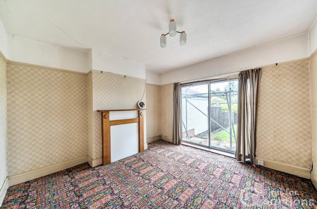 House in Cheltenham, Leckhampton - View 4