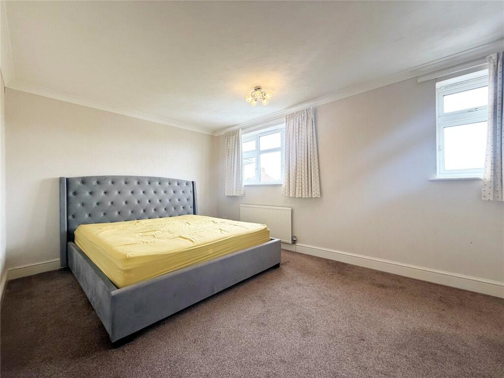 House in West Suffolk, Bury St Edmunds - More