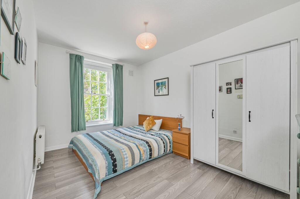 Apartment in London, Stockwell Park, Brixton - View 3