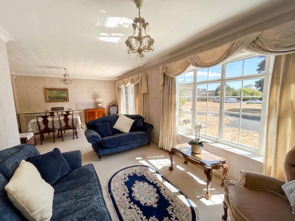 Apartment in Southampton - View 2
