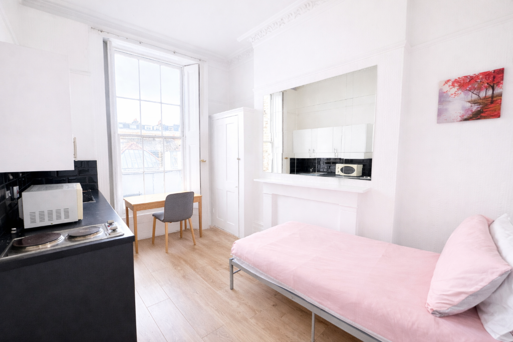 Studio flat for rent
