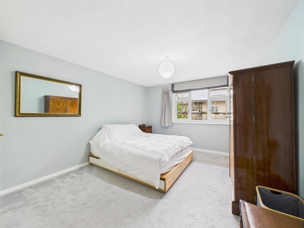Apartment in Kingswood, Hanham Abbots - View 4