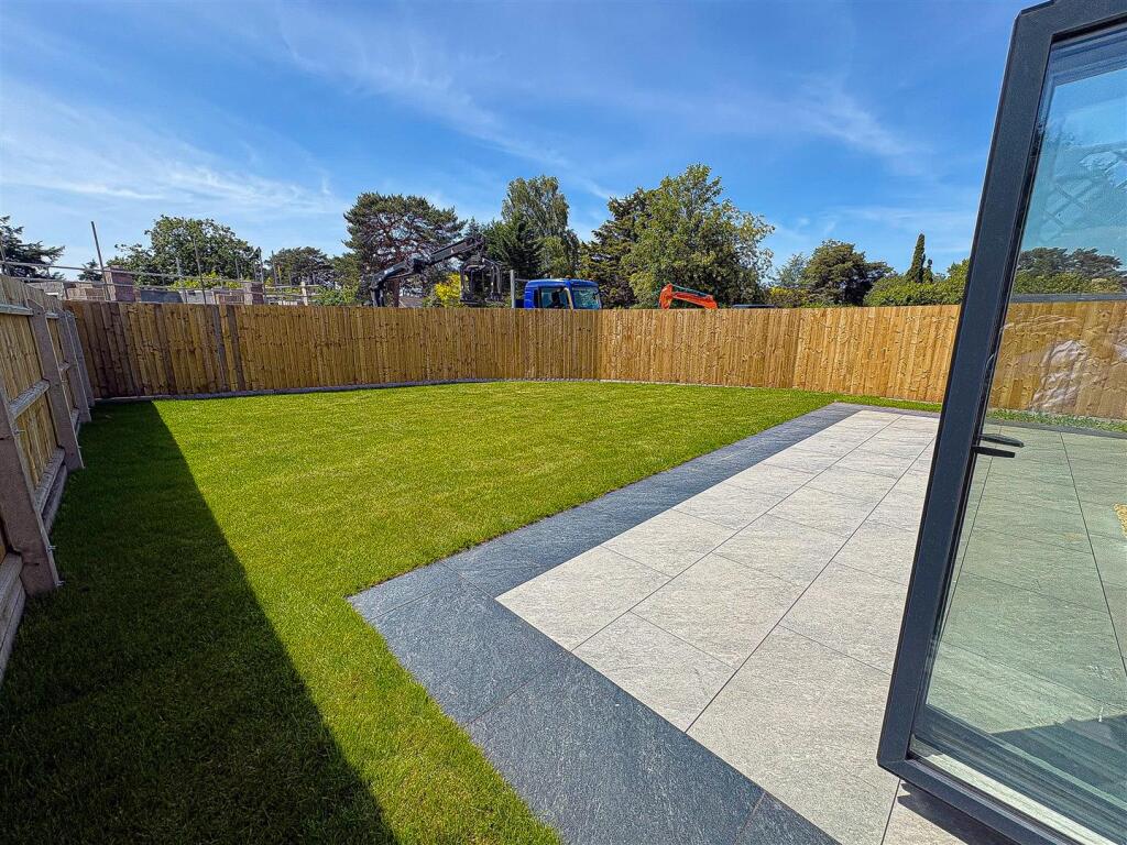 Braeside Road, St. Leonards, Ringwood photo 4