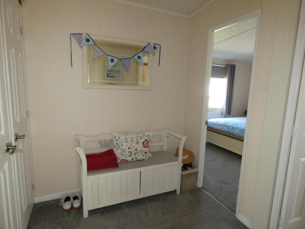 Coopers Beach Holiday Park, CO5 photo 4