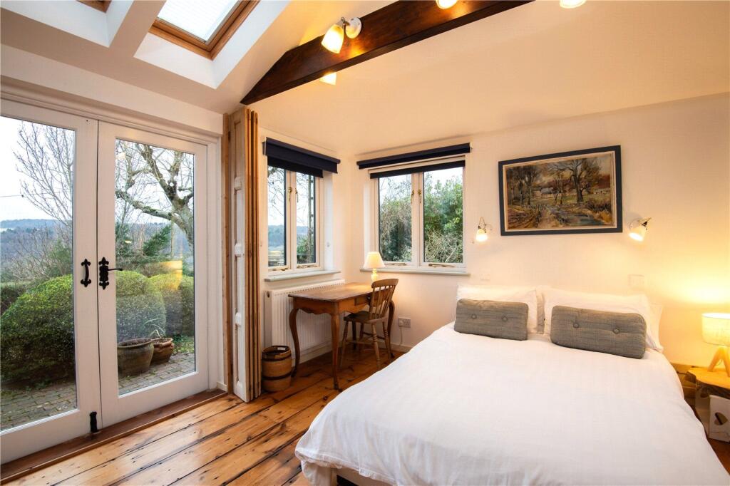 House in Petersfield, East Meon - More