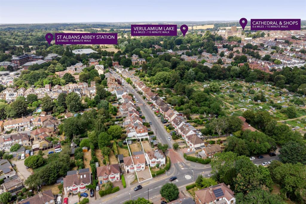 House in St Albans - View 5