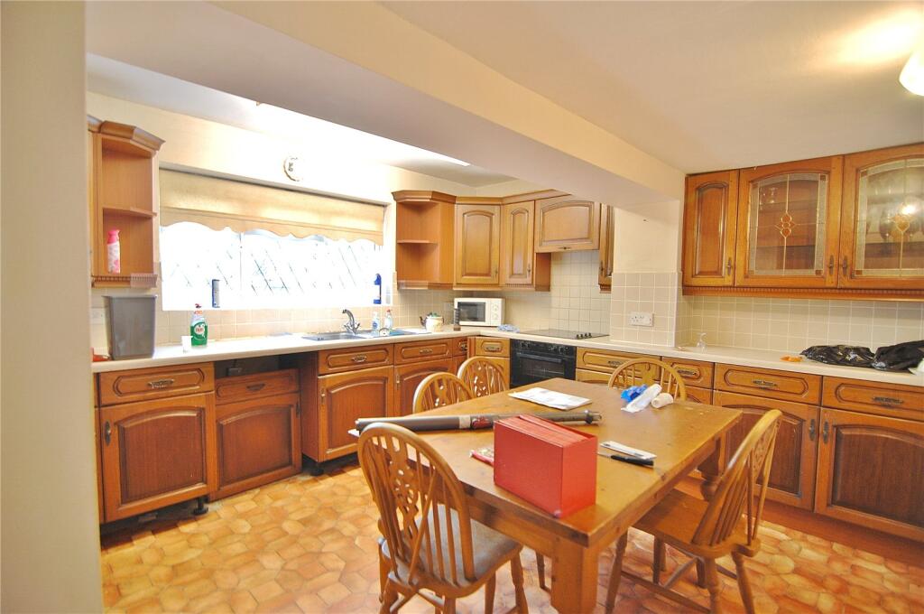 Alkerton, Eastington, Stonehouse, Gloucestershire, GL10 - More