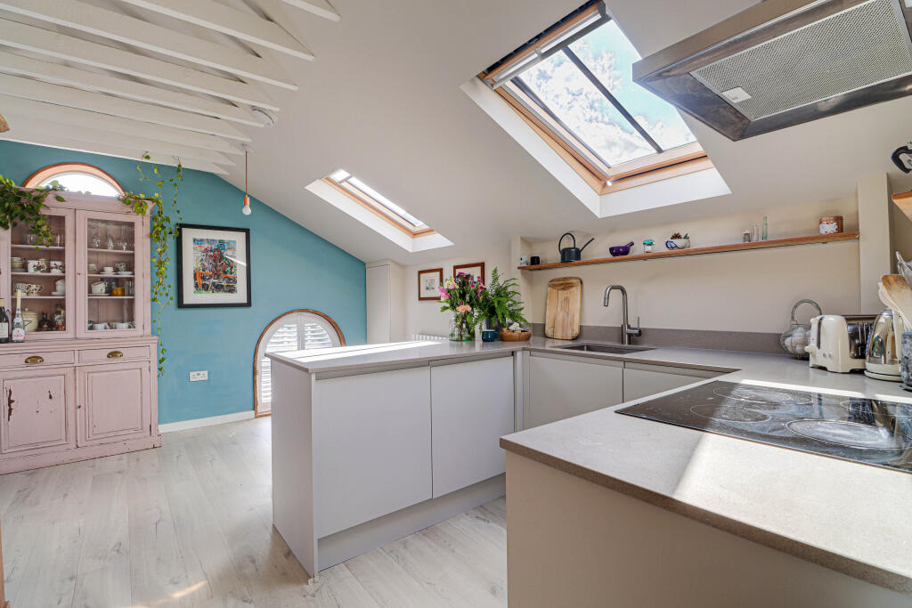 Apartment in St Albans, Nomansland, Wheathampstead - View 5