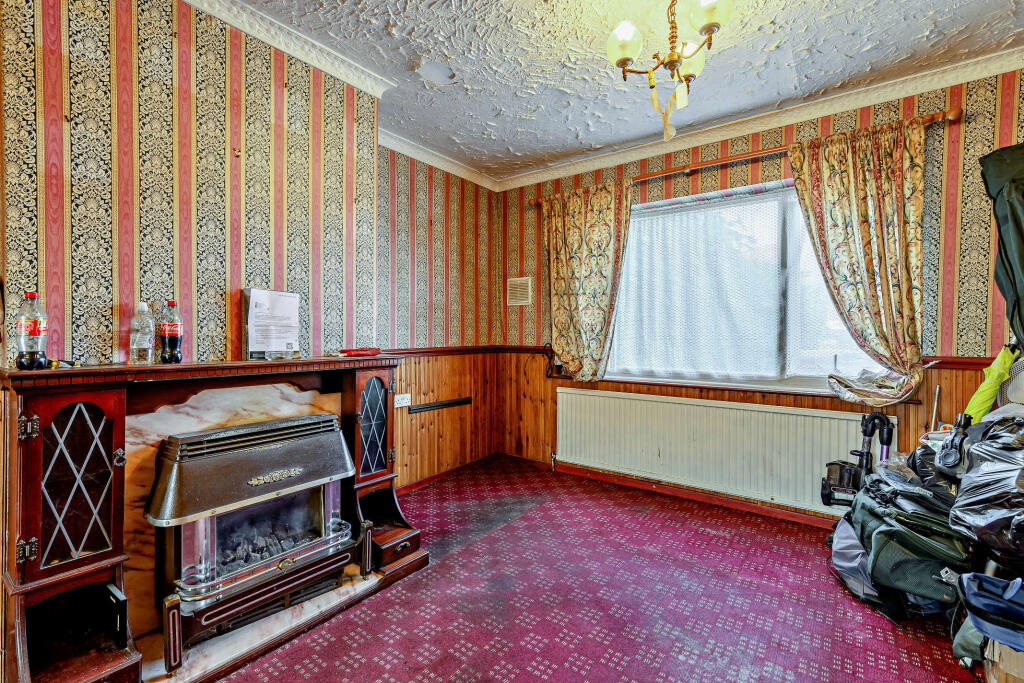 House in Wakefield - View 4
