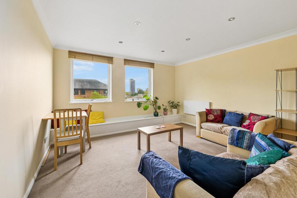 Apartment in London - View 2