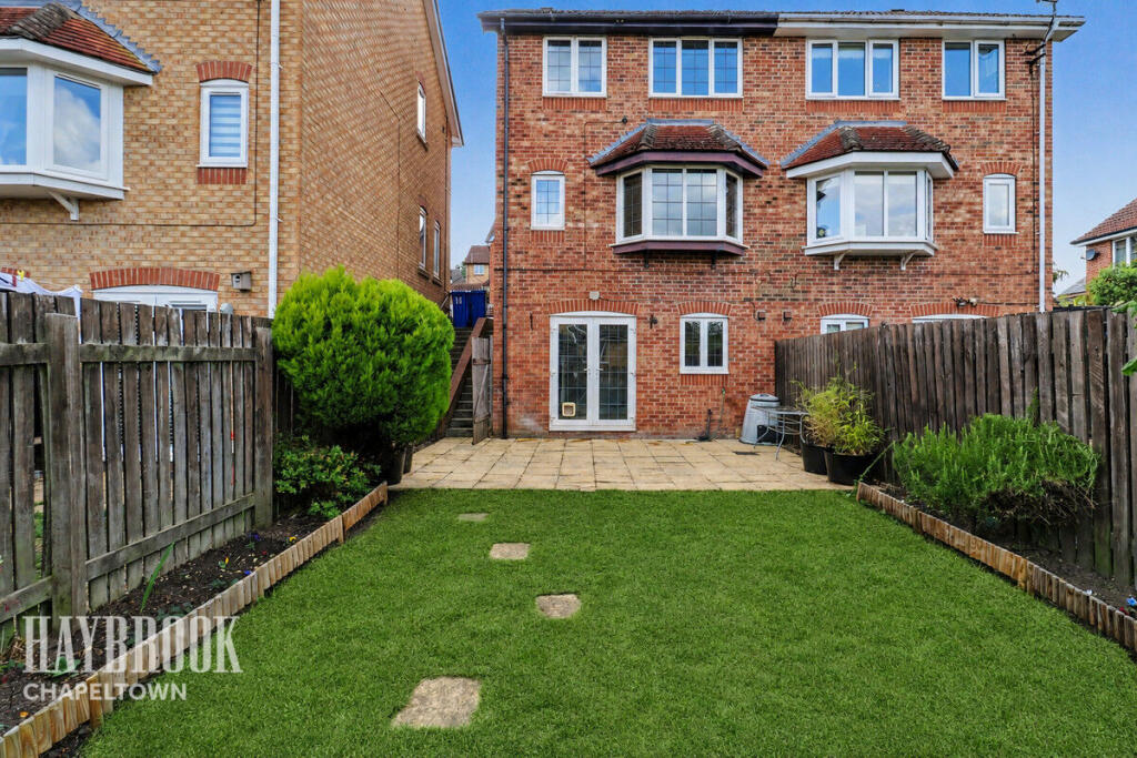 House in Sheffield, Lane End, Ecclesfield - View 3