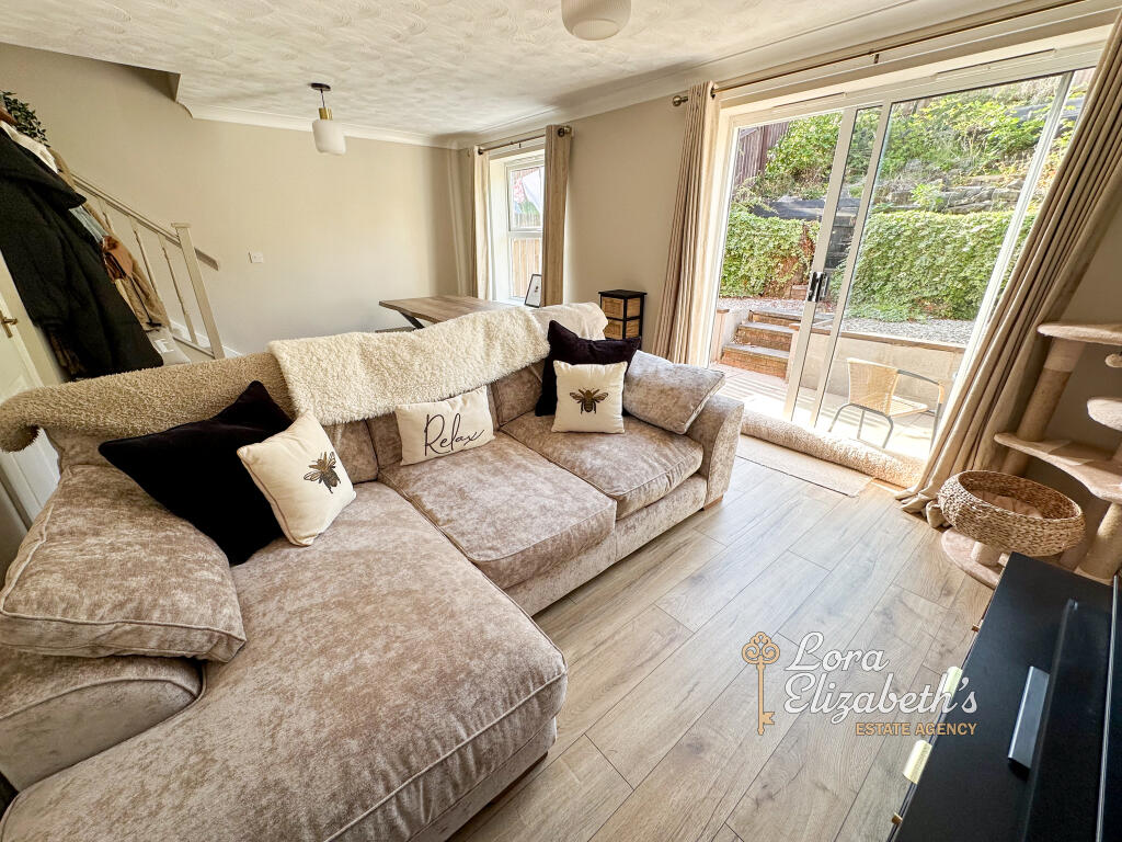 House in Ashfield, Sutton in Ashfield, Huthwaite - View 4