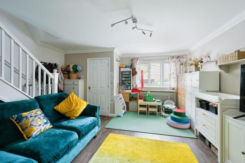 House in Epsom and Ewell, Manor Park - More
