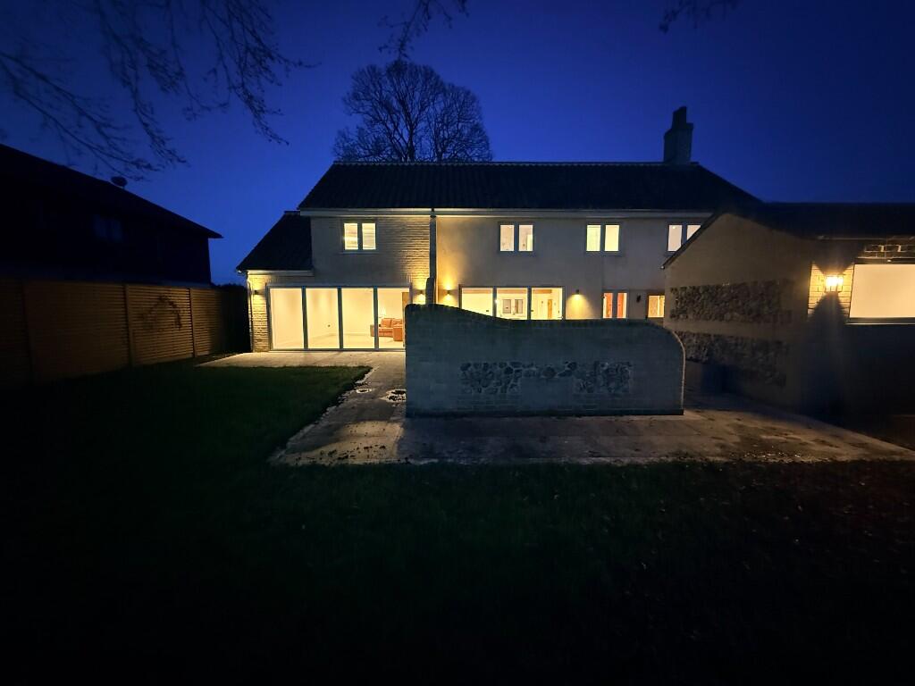 Watton Road, Shropham, NR17 1DY photo 4