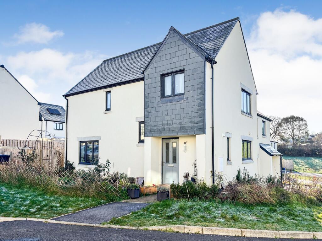 Main image of property: Luces Mead, Ashburton