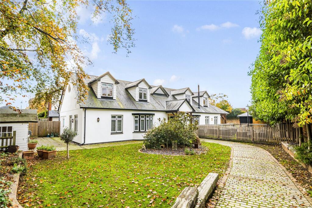Main image of property: Church Walk, Chertsey, KT16