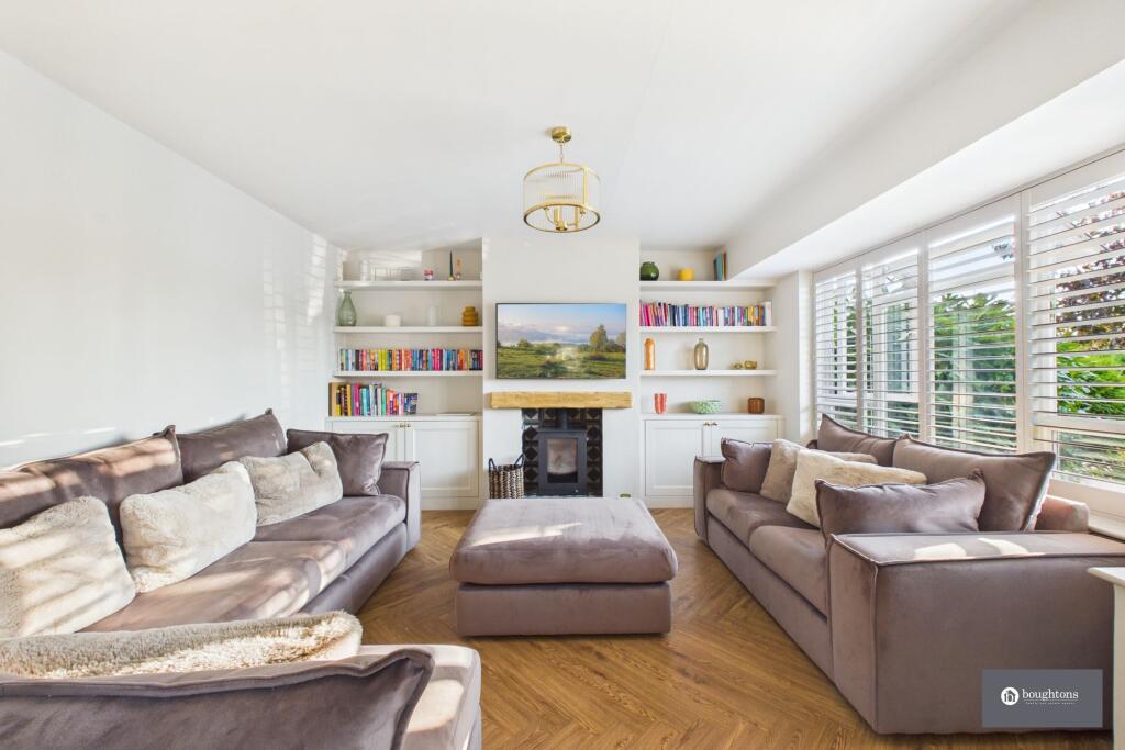 House in Buckingham, Page Hill, Buckinghamshire - View 4