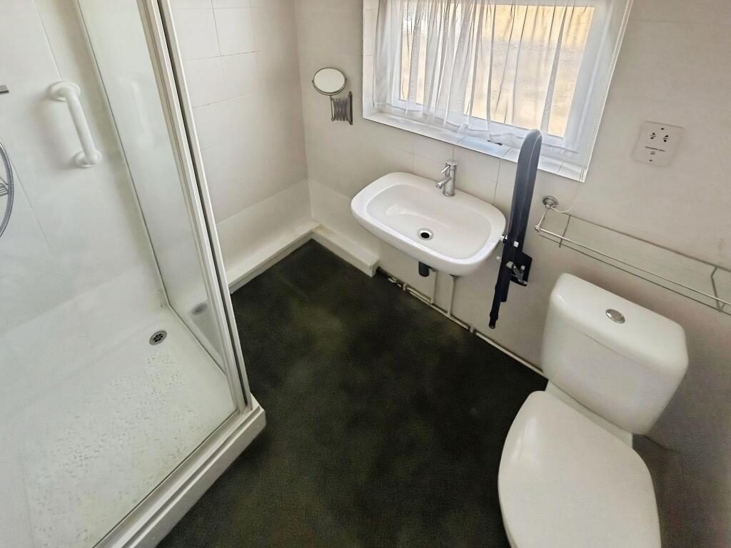 House in Pencoed - View 5