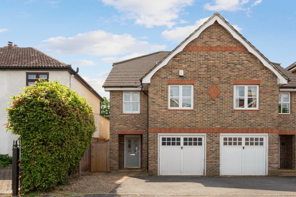 House in Twickenham - View 2