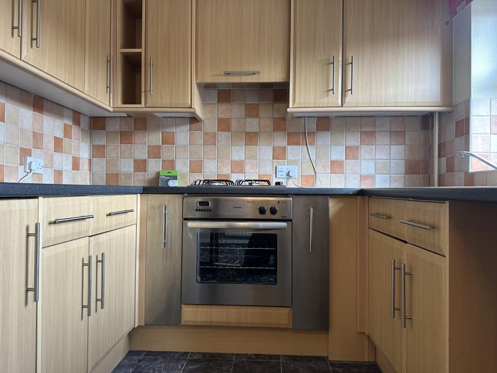 House in Lincoln, Lincolnshire - More